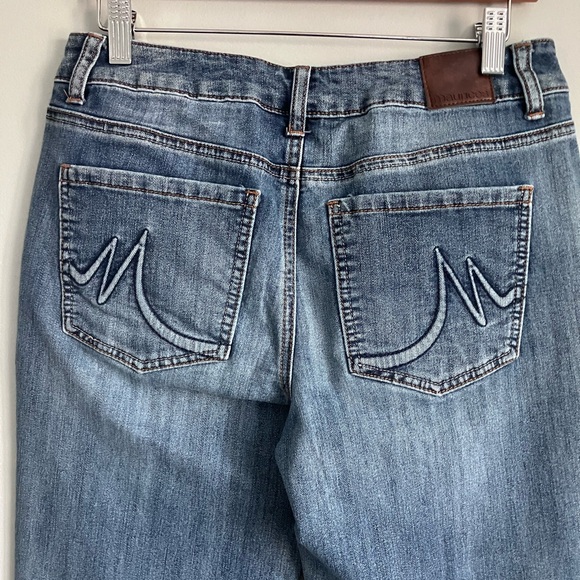 MAURICES Medium Wash Mid Rise Straight Leg Jeans Size 6 - Picture 6 of 11